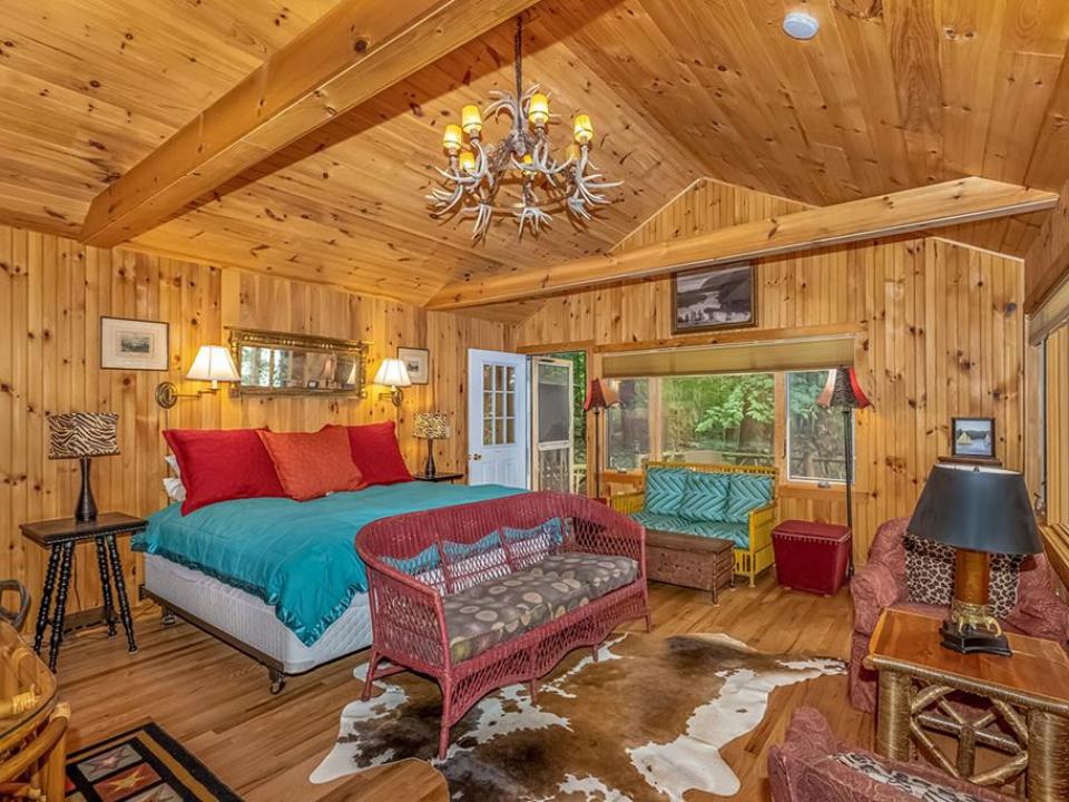 Guest Cabin