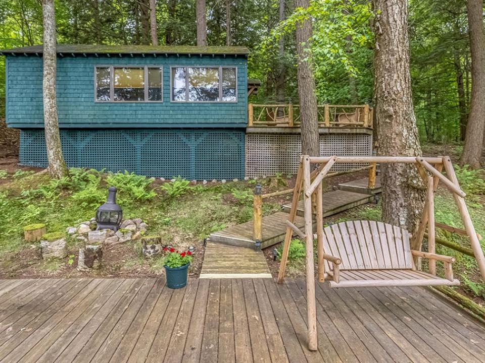 Deck and Guest Cabin