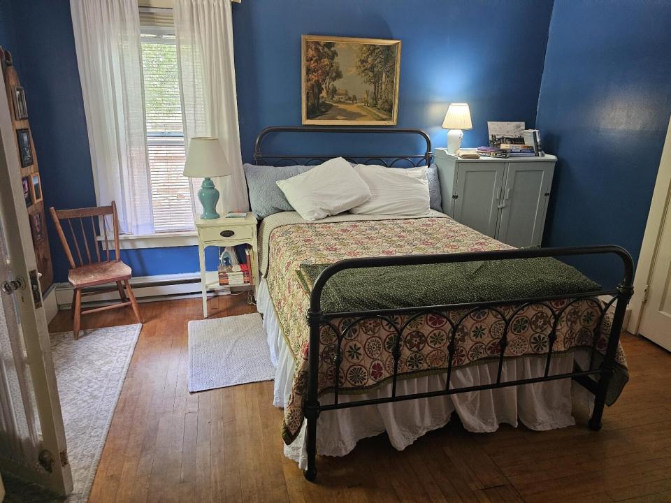 Northwood Cabins - main house bedroom