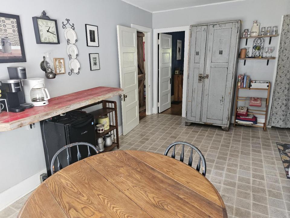 Northwood Cabins - main house kitchen II