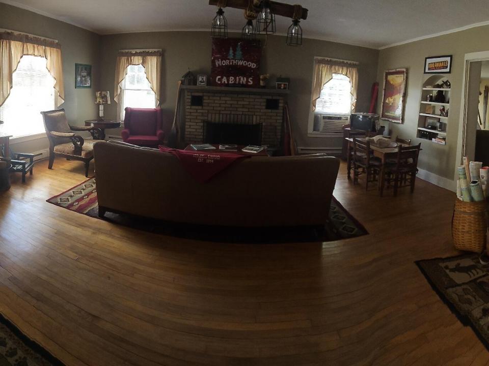 Northwood Cabins - main house panoramic