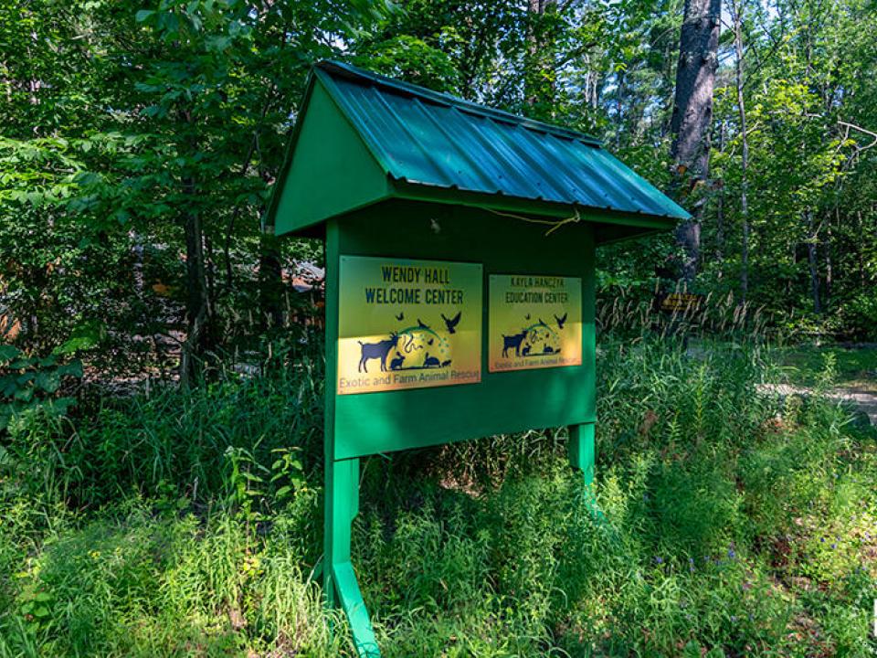 AdirondackWildlifePreserve_Sign