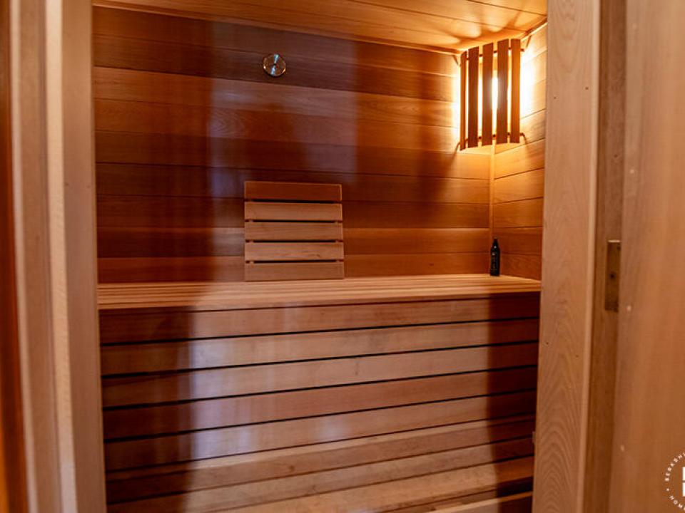 CampWawbeekOnUpperSaranacLake_Sauna