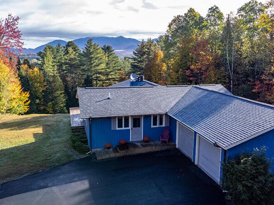 LakePlacidHomeOnPolarity_A_Exterior_Clos