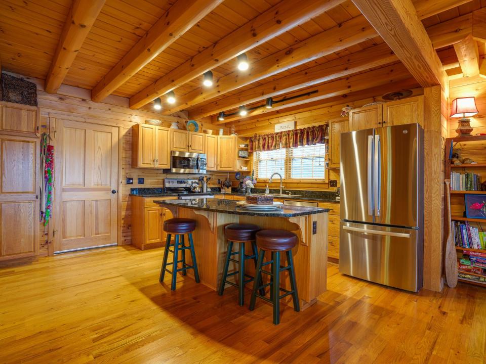 Kenniston - Lake Simond - kitchen II