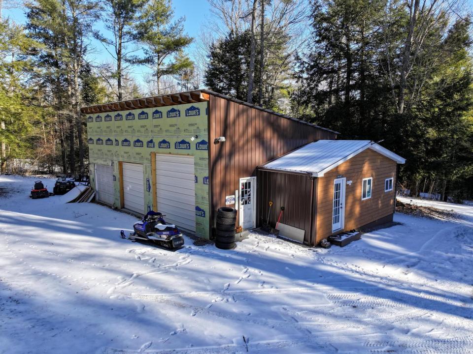 37 Field Way front garage