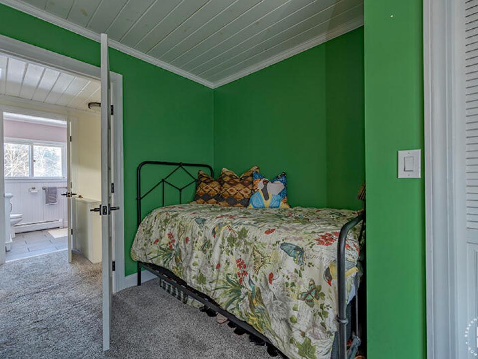 RenovatedHomeOnJersey_Bedroom2