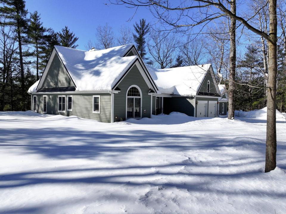 385 Flat Rock Road, Malone, NY