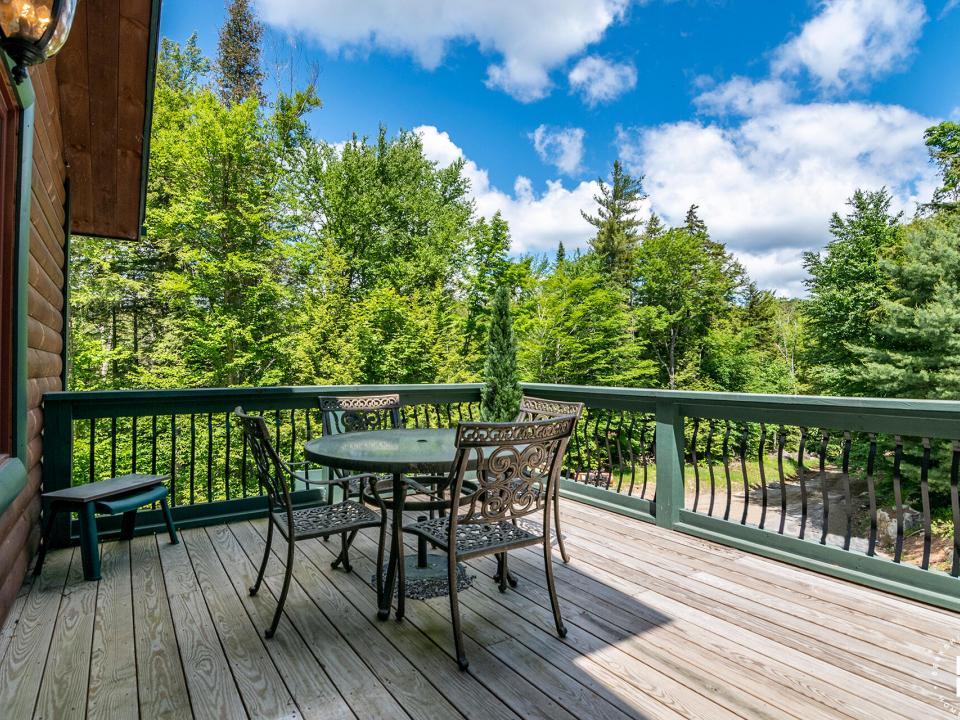 PinnacleLodge_Villa_Deck