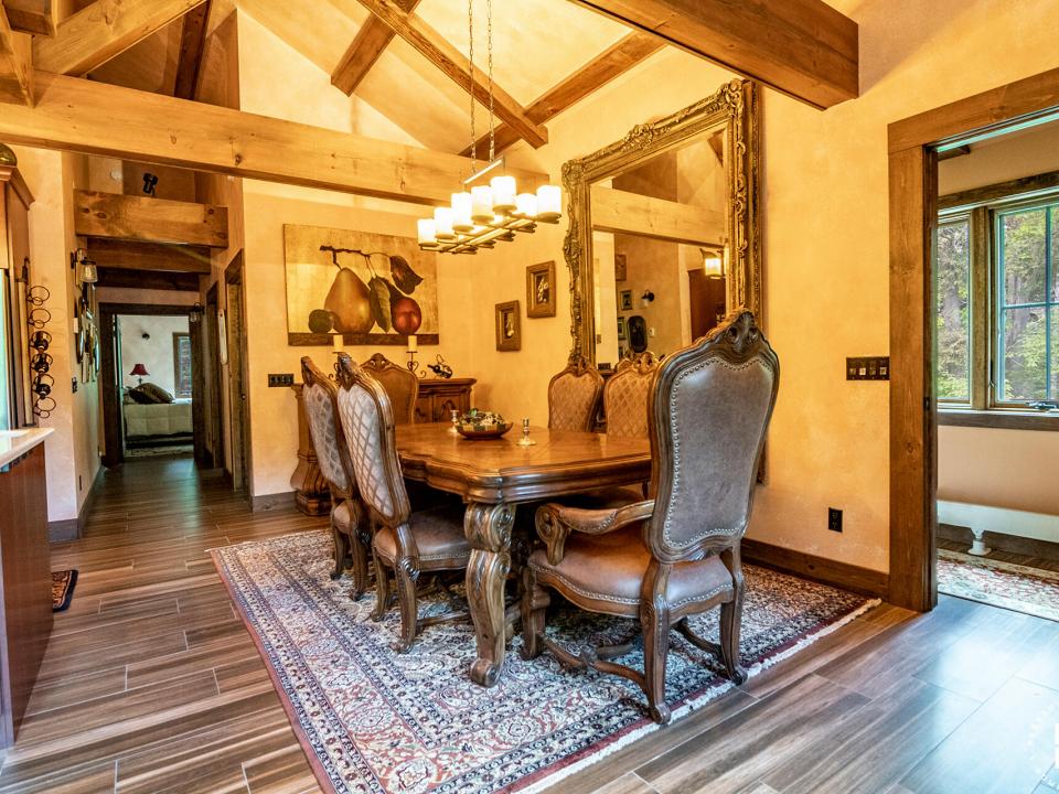 PinnacleLodge_Villa_DiningRoom_Hallway