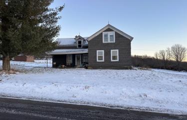 160 Spear Hill Rd Front house